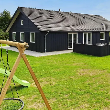 Semesterbostad 8 Person In Sydals Nedre Lysabild