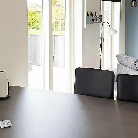 8 Person In Sydals *